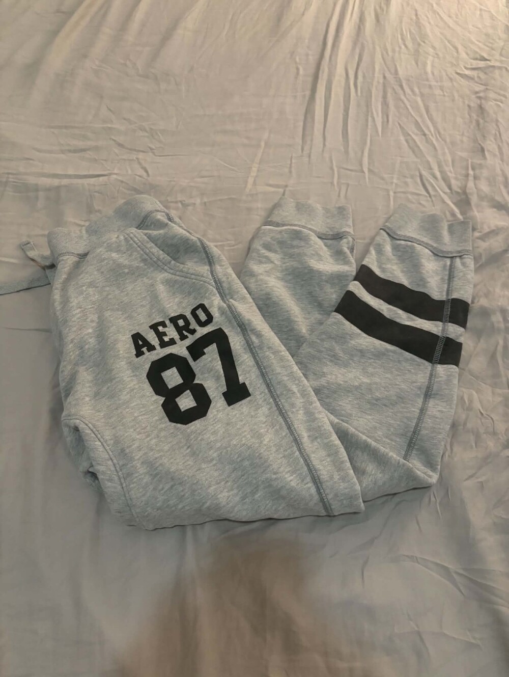 Aeropostale Joggers Pants, Men’s Size Large Good Condition